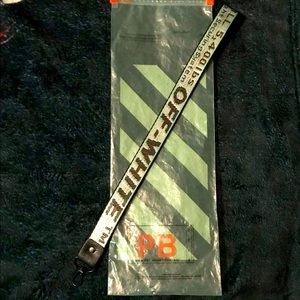 OFF-WHITE Lanyard